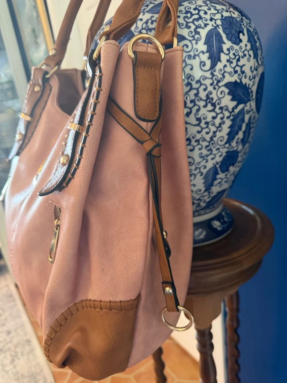 Women’s Michael Kors Dorchester Baby Pink & Tan Leather Hobo Bag Purse